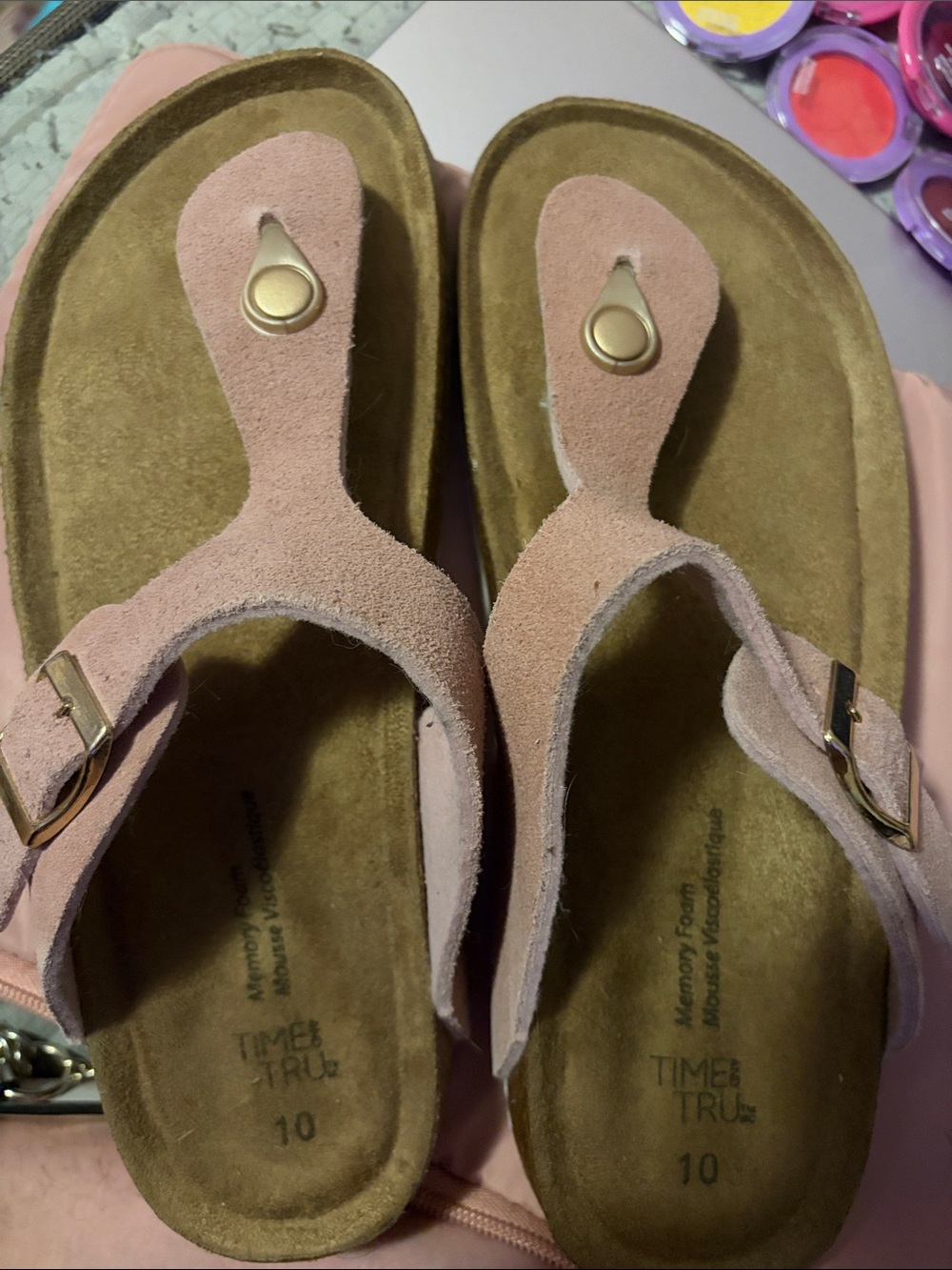 Time and Tru Pink Suede Thong Sandals with Gold Accents 10